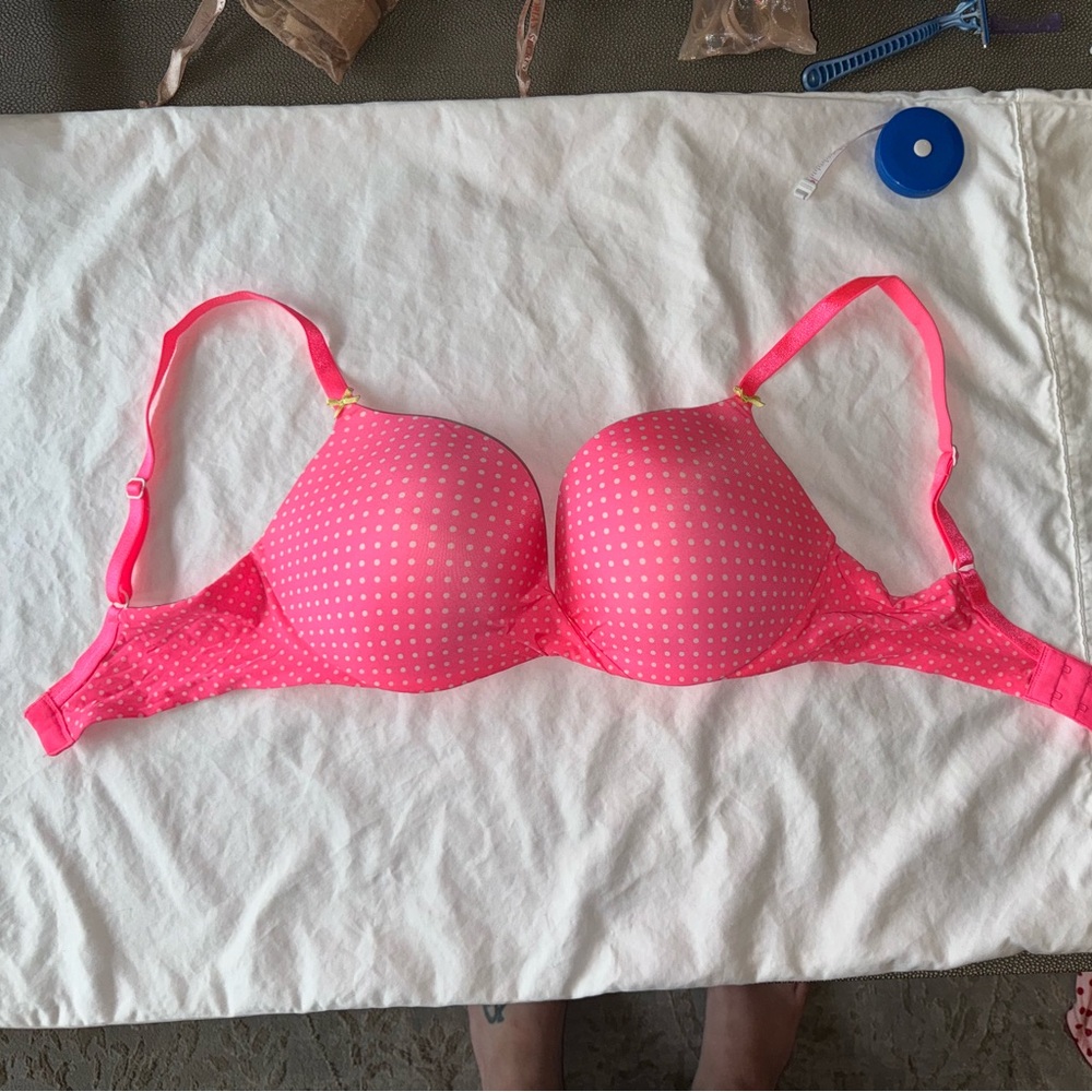 VS plunge bra gently used